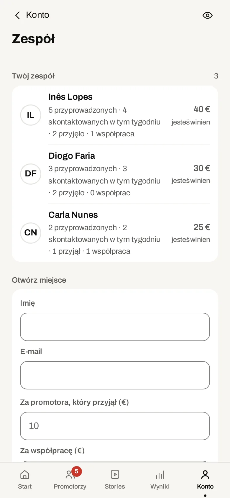 Academy Ultimate w aplikacji, z danymi demonstracyjnymi.
